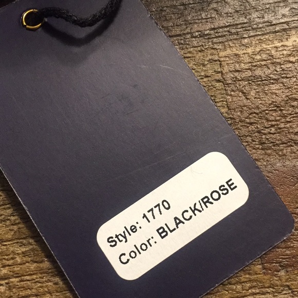 Anthropology/Norla Cuff Faux Fur Pom Pom Beanie - Picture 7 of 8